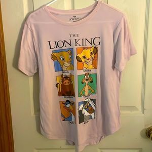 Disney lion king top. XL
